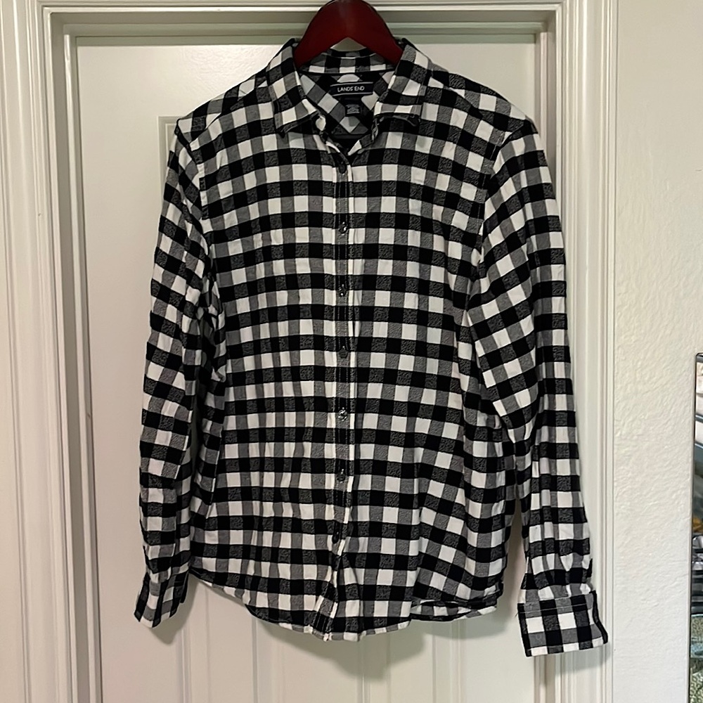 Land’s End black buffalo print flannel